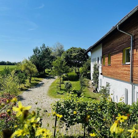 Natur-Retreat Am Leitgeringer See 티트모닝 외부 사진